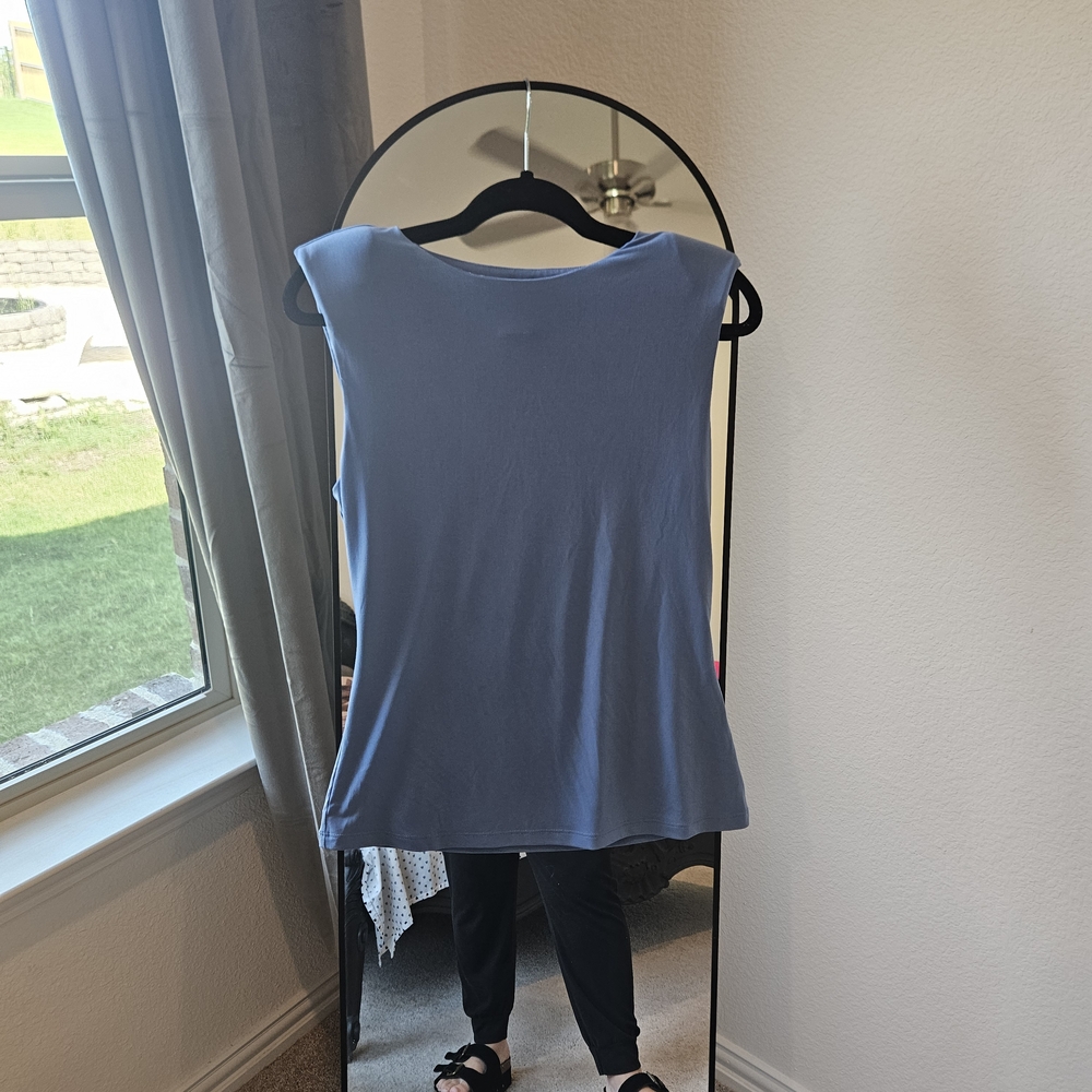 DKNY Women's Light Blue Muscle Tee